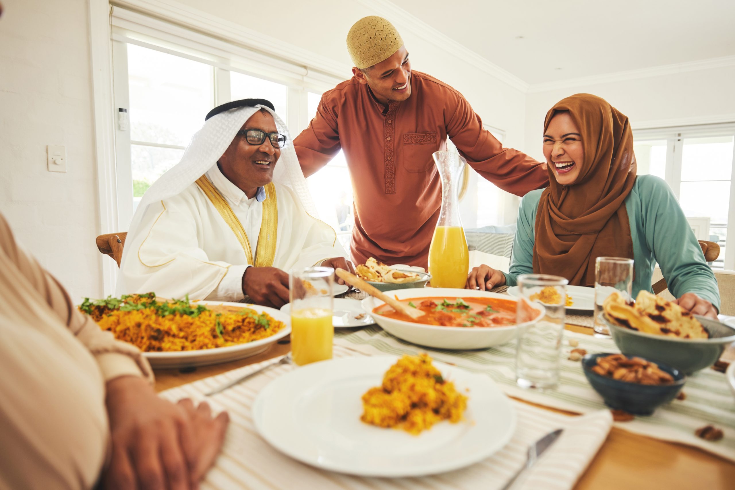 Cultural Etiquette for Serving Zabiha Meals: What You Should Know: