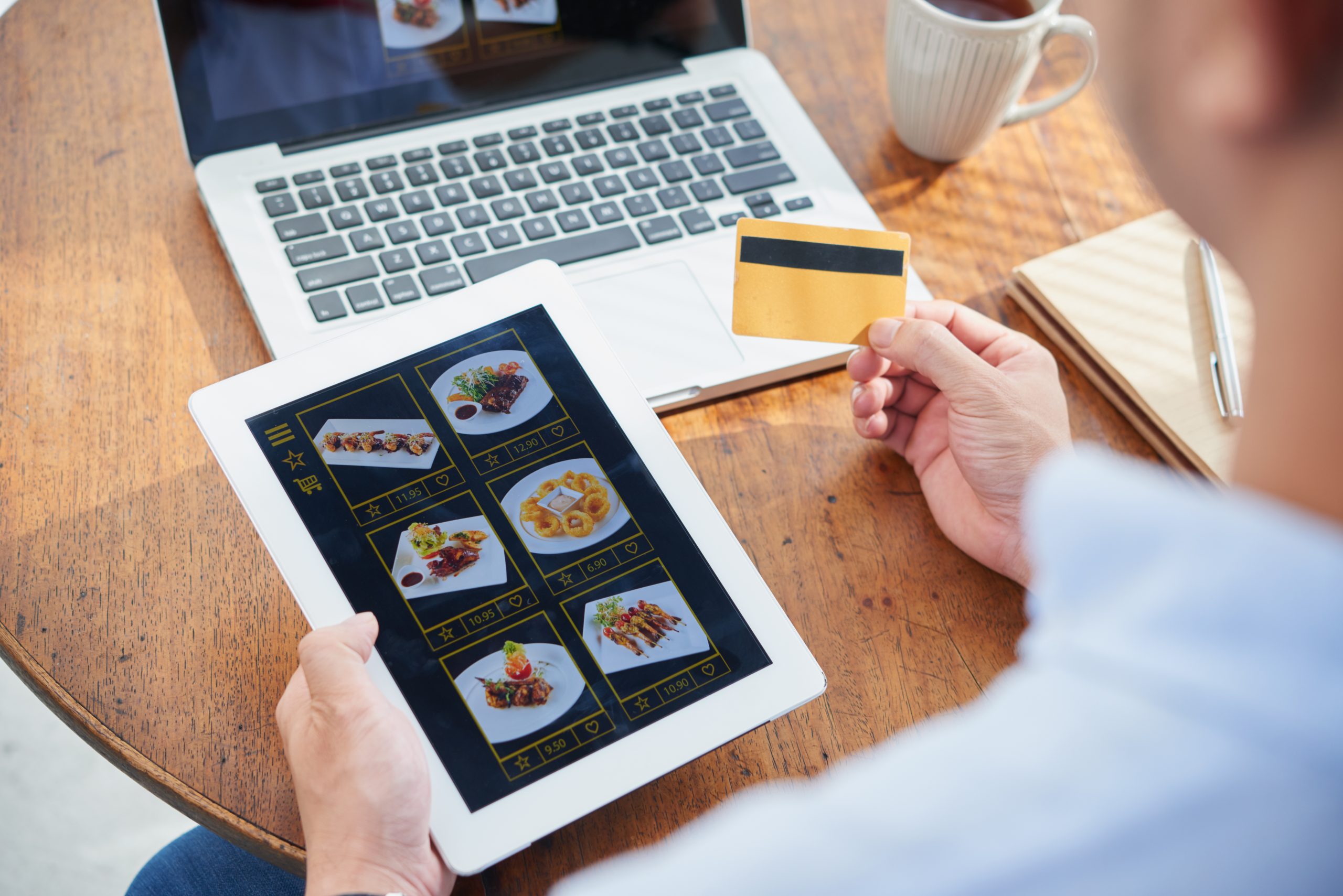 Exploring the Key Elements of a Successful Online Ordering and Delivery System for Restaurants: