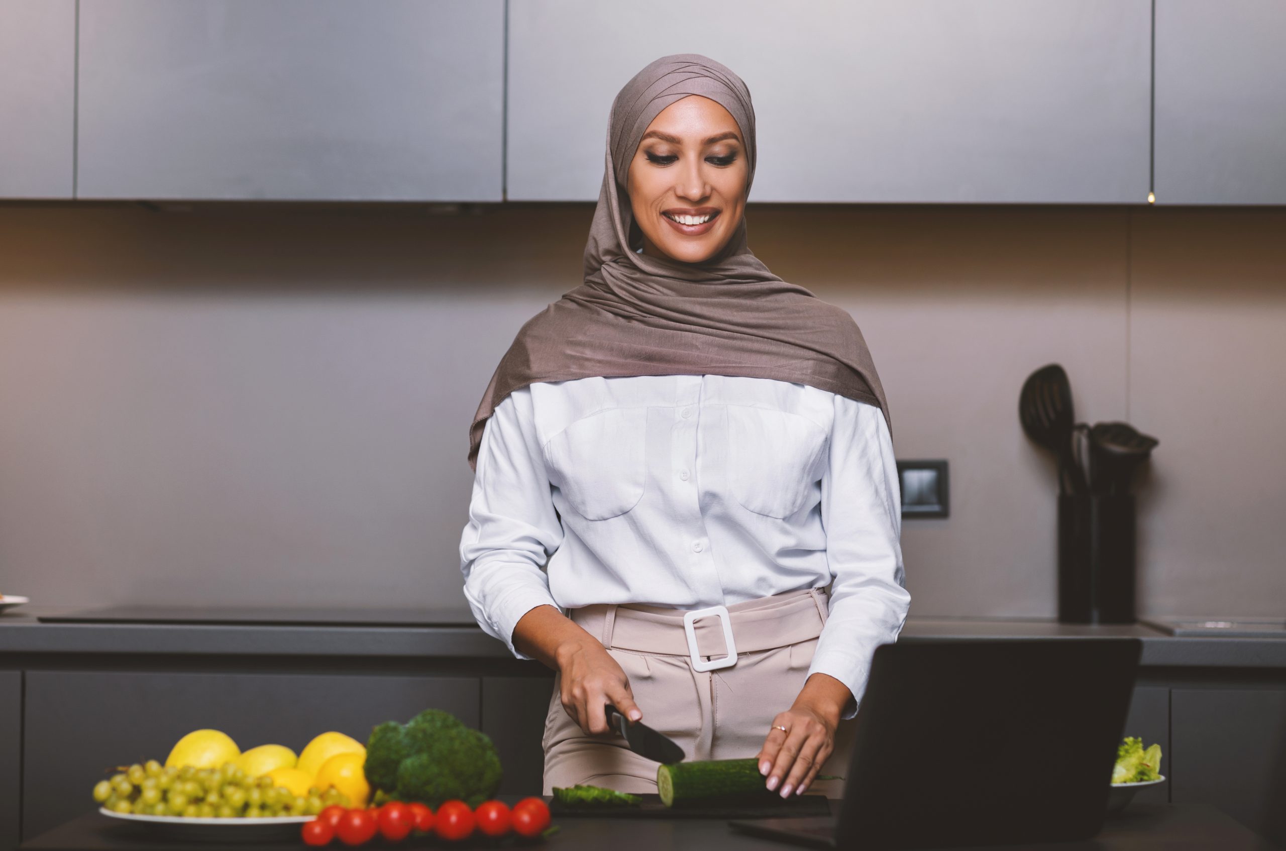 Halal Cooking 101: Best Practices for Maintaining Authenticity and Compliance in the Kitchen:
