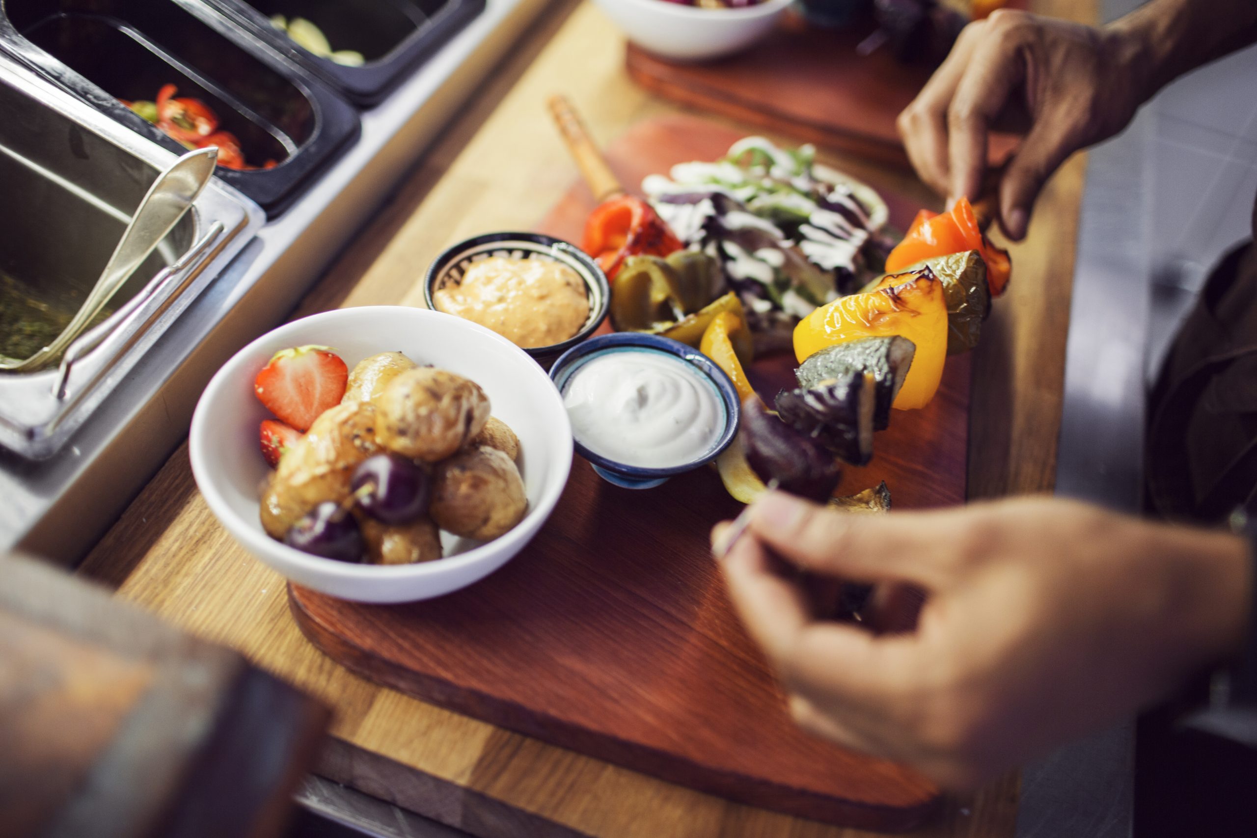 Navigating Dietary Trends: How to Cater to Modern Dietary Needs in the Food Industry: